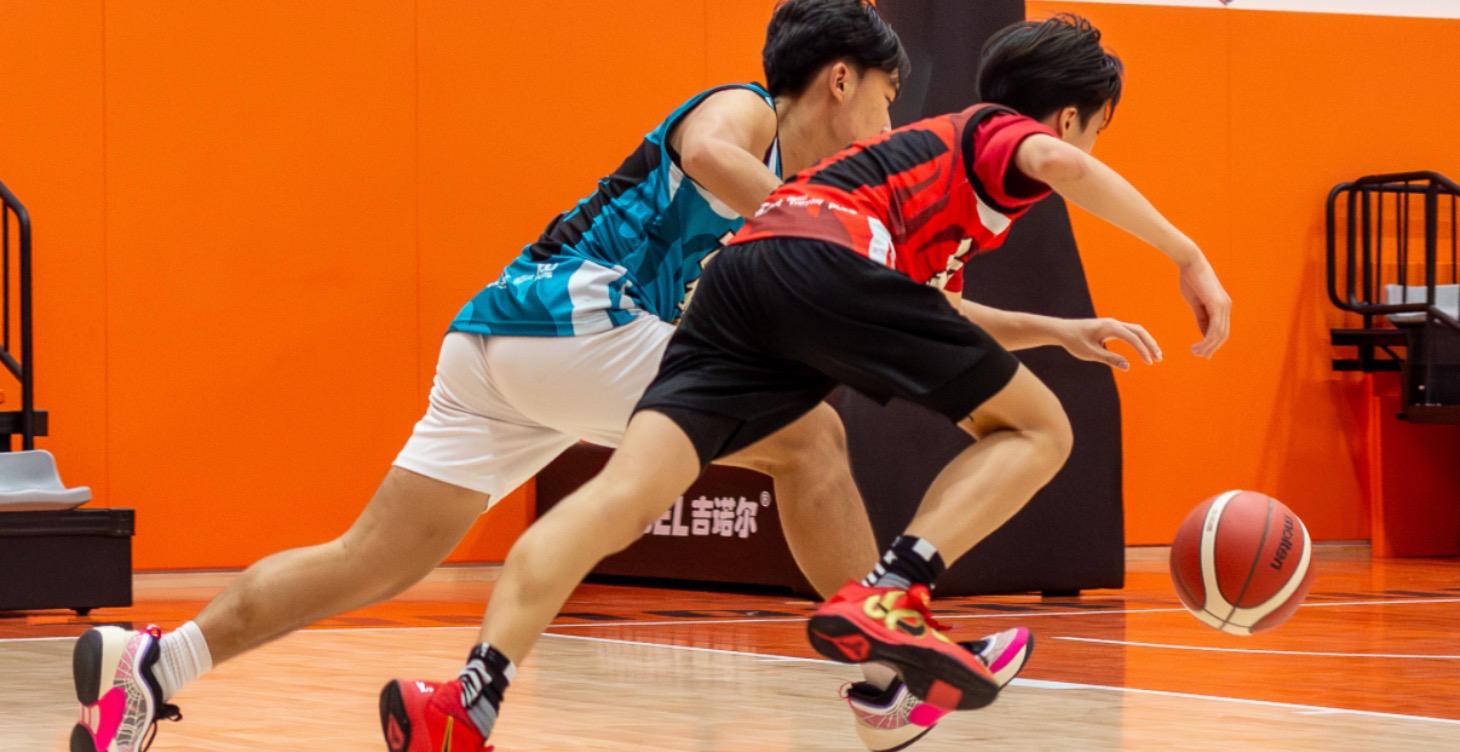 Step by step basics on dribbling