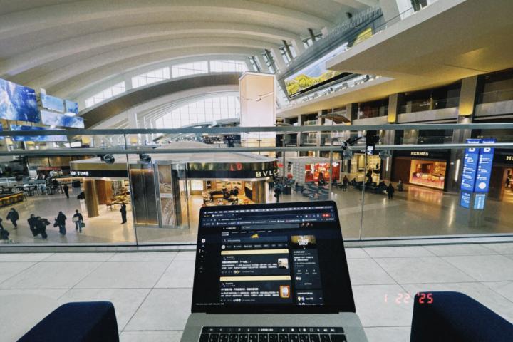 早上好啊！HEY 朋友們 我回來了！