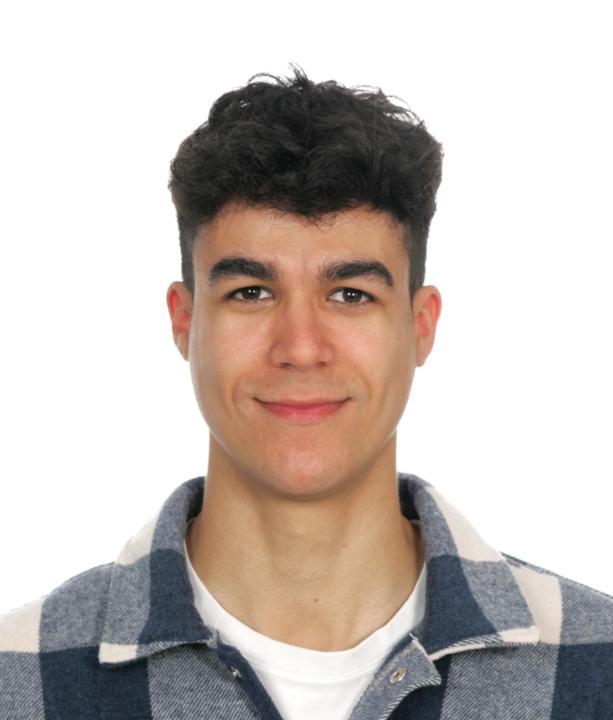Adrián Martínez