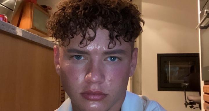 Looksmaxing with Oeland