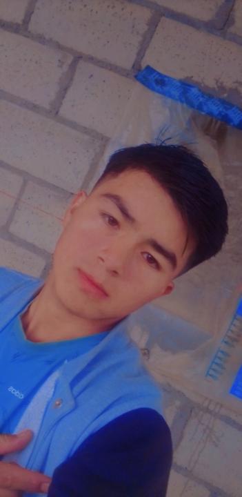 Jhony jhunior Simón ponce