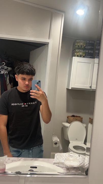 Alex Nunez