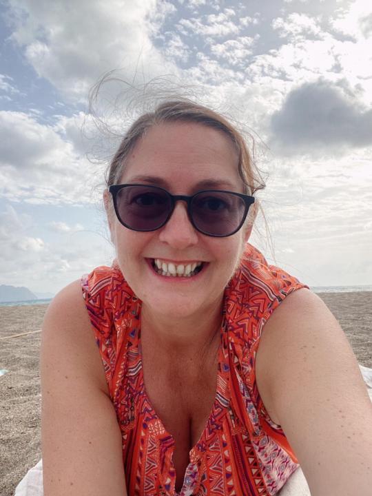 Jo Lomas