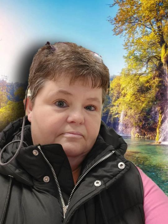 Tracy Roberts