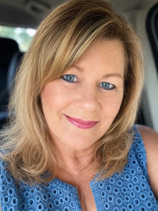 Lori Bennett