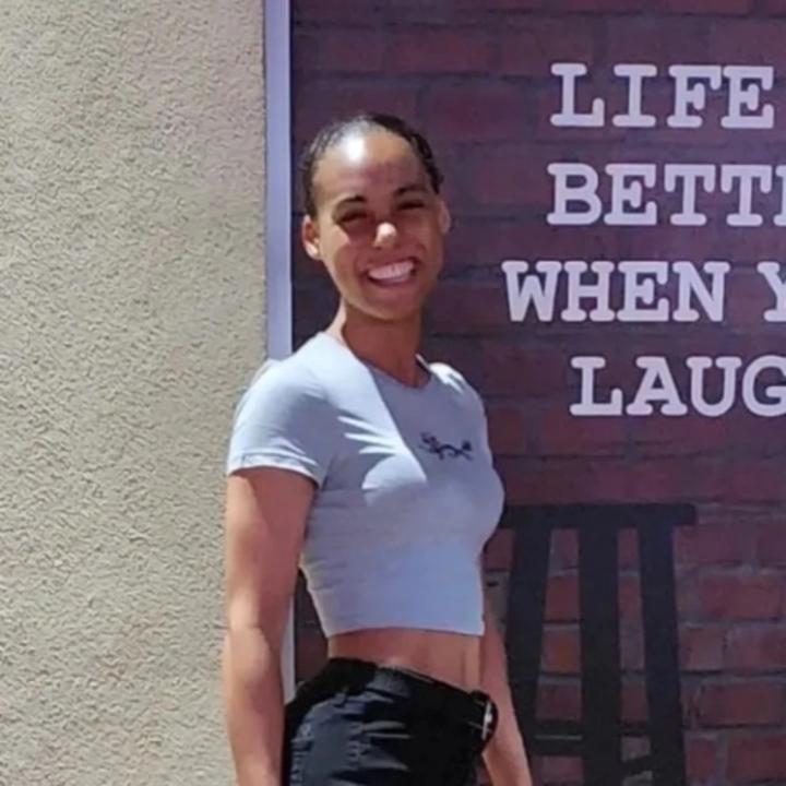 Elayna Smith