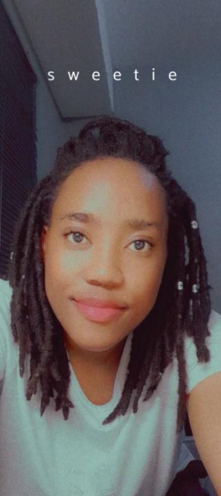 Precious Mphehle