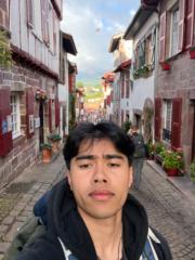 Maximo A-y