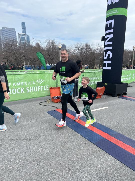 Shamrock shuffle 1 mile race 