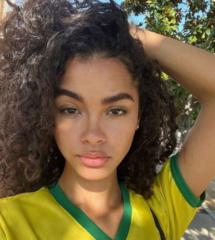 Flora Laura