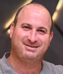 אריאל ווייג