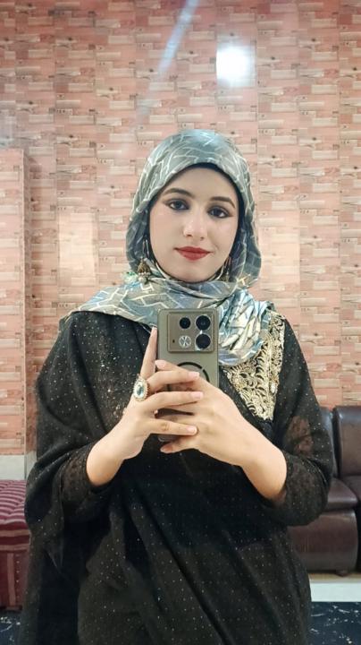 Hooria Raza