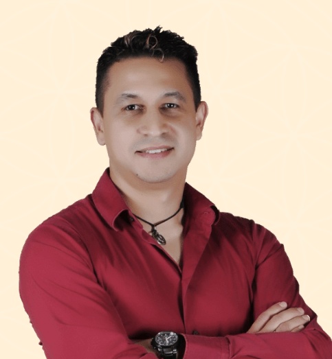 Gustavo Salinas izquierdo