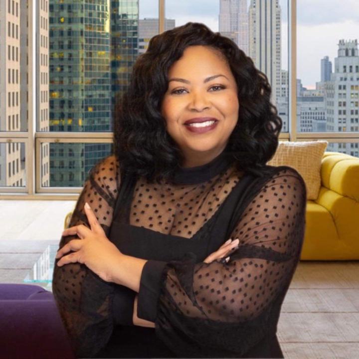 Lisa J Crawford