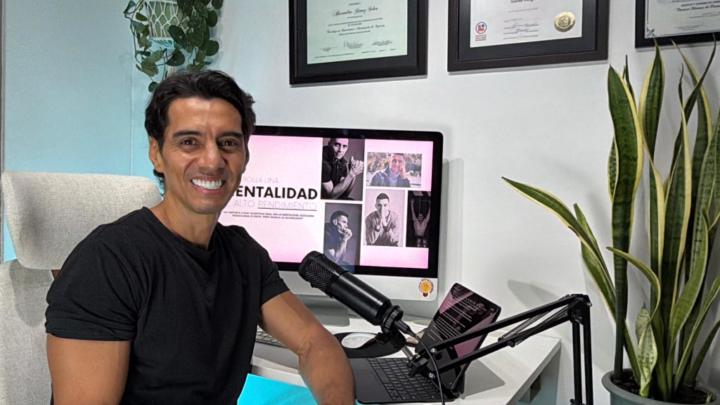 Andrés González