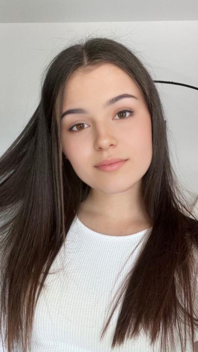 Alexandra Henry