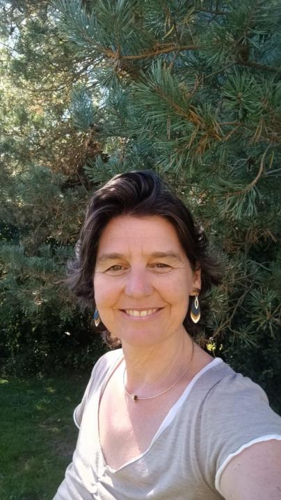 Julie De rambures