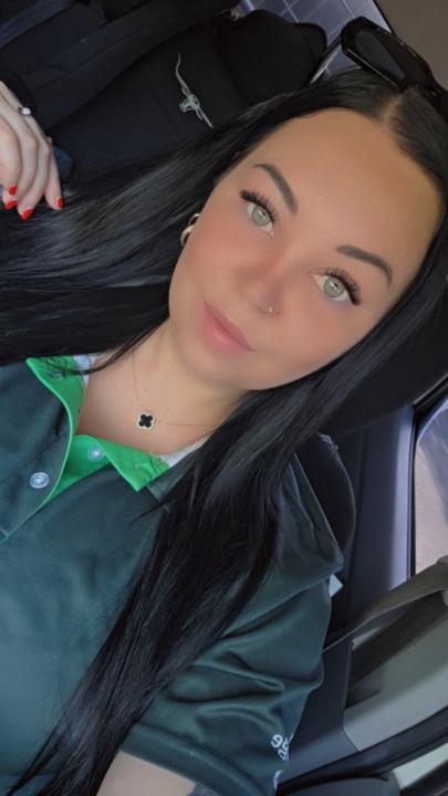 Kahlee Izzard