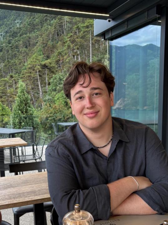 Oliver Foster