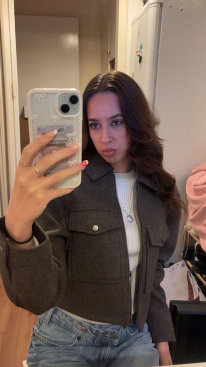 Alyssia Holden