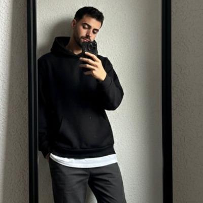 Erik Lozano