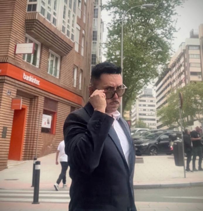 Jorge E Vega