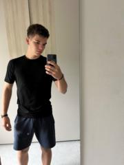 Héctor González
