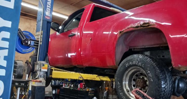 Auto mechanics