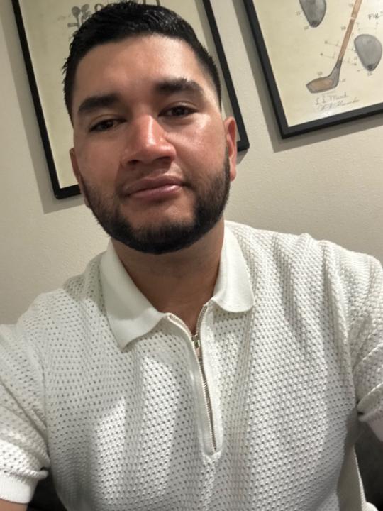 Jonathan Flores