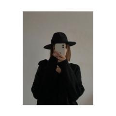 Alli C