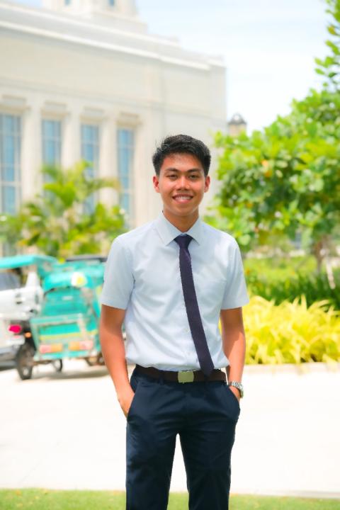 Kenneth Villegas