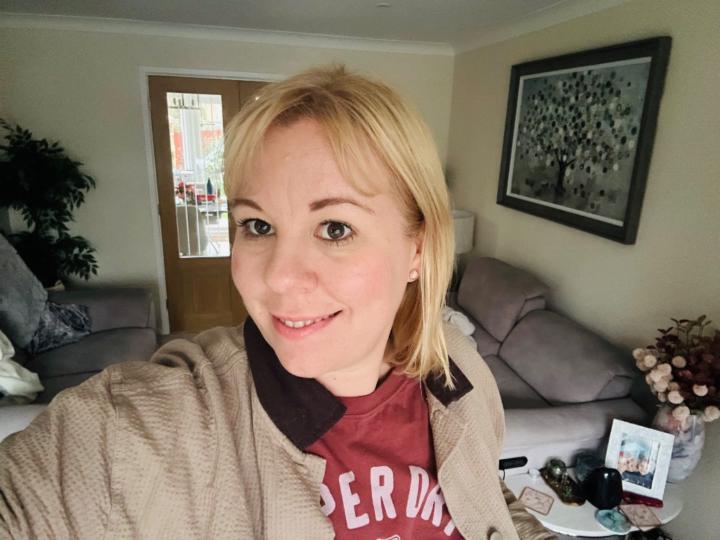 Gemma Bond