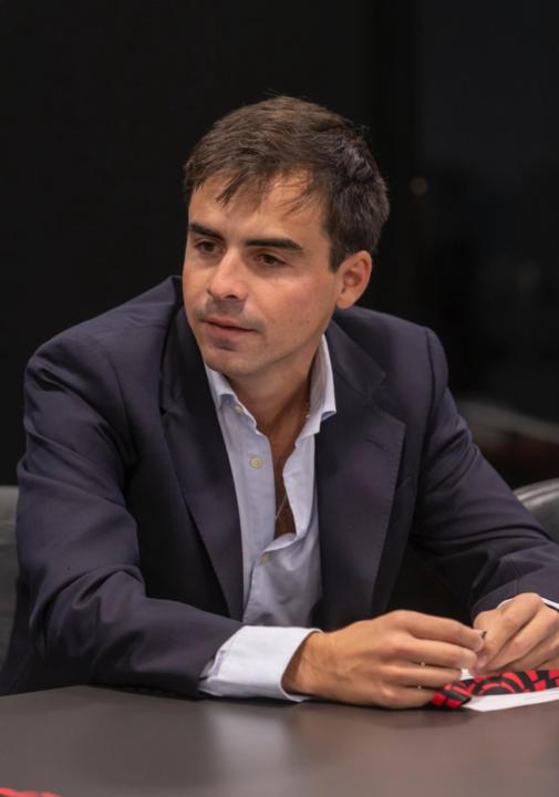 Carlos Romero Álvarez - Cascos