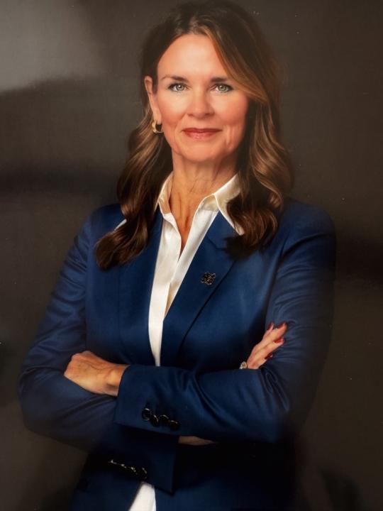 Leslie Larsen