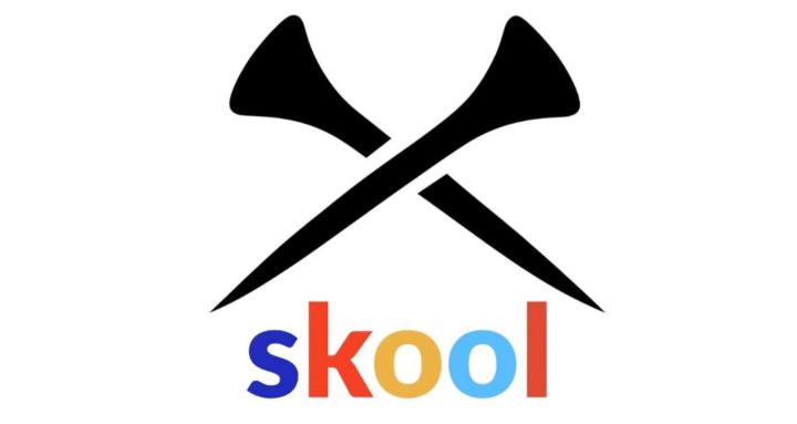 "GOLFTEES SKOOL"