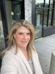Laura McIntyre