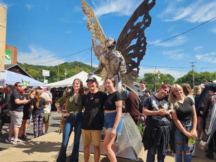 Weekly Discussion #33 - The Mothman