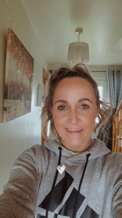 Laura Carter