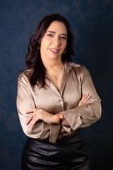 Angela Martínez