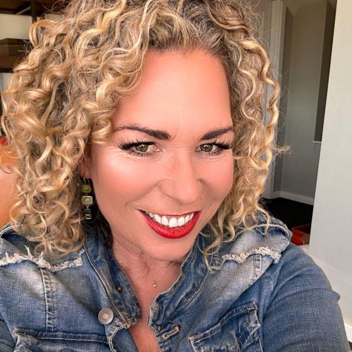 Lauren Hurley