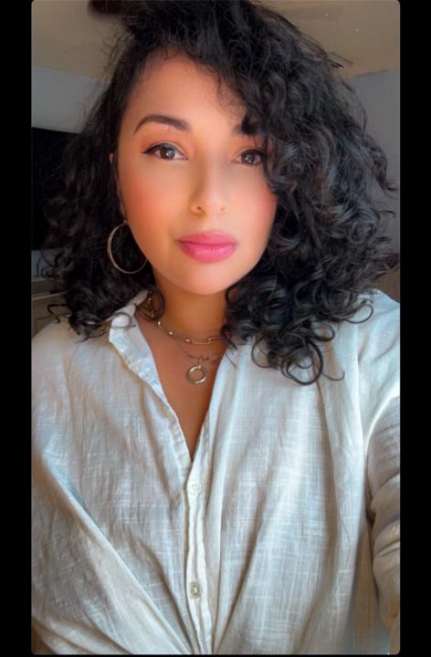 Dealma Hernandez