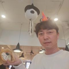 Junkyu Lee