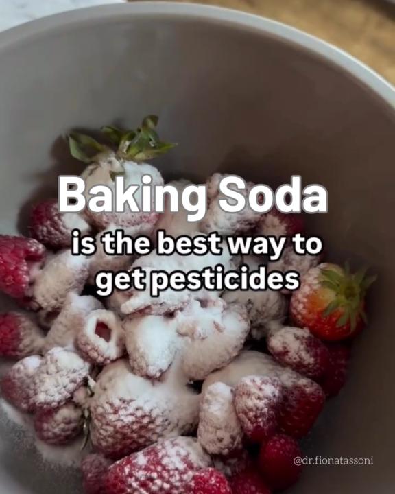 This 1 Ingredient Removes 99% of Pesticides from Your Produce 🍓
