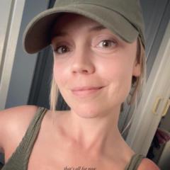 Elle Hubbell