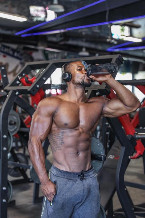 The role of fitness in longevity