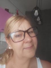 Kata Esztergomi