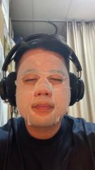 家偉 王