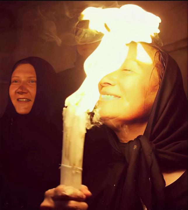 Holy light 🕯️