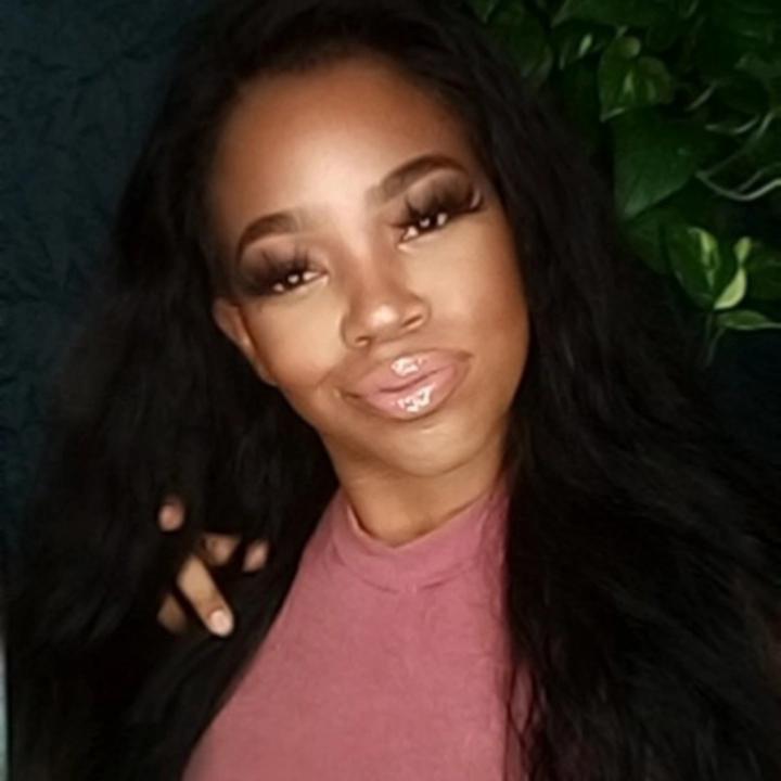 Raysheena Robinson