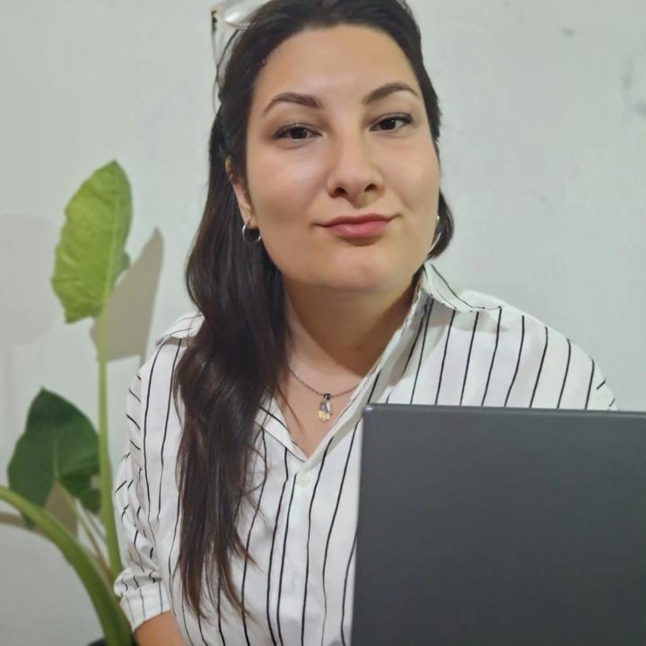 Macarena Espinosa De Gruttola